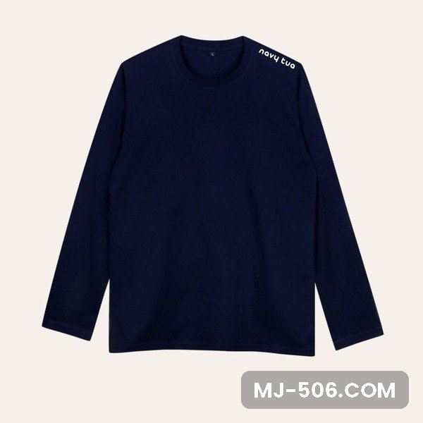 Kaos Polos Lengan Panjang Navy Tua Kaos polos lengan panjang warna navy tua, katun combed 30s tampak depan