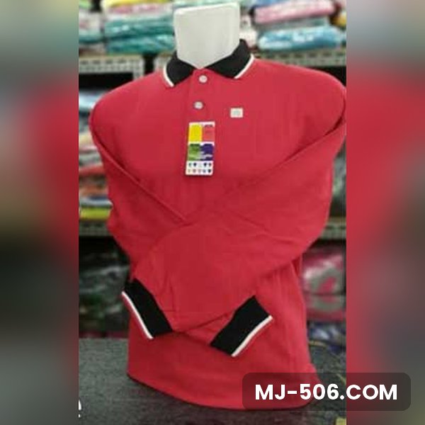 Polo Shirt Lengan Panjang Merah Cabe Polo Shirt Lengan Panjang Merah Cabe dipajang di manekin, polo shirt lengan panjang merah cabe dengan kerah dan manset lengan hitam