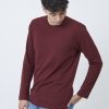 Kaos Polos Pria Lengan Panjang Warna Maroon - Gambar 2