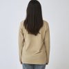 Kaos Polos Wanita Lengan Panjang Warna Khaki - Gambar 2